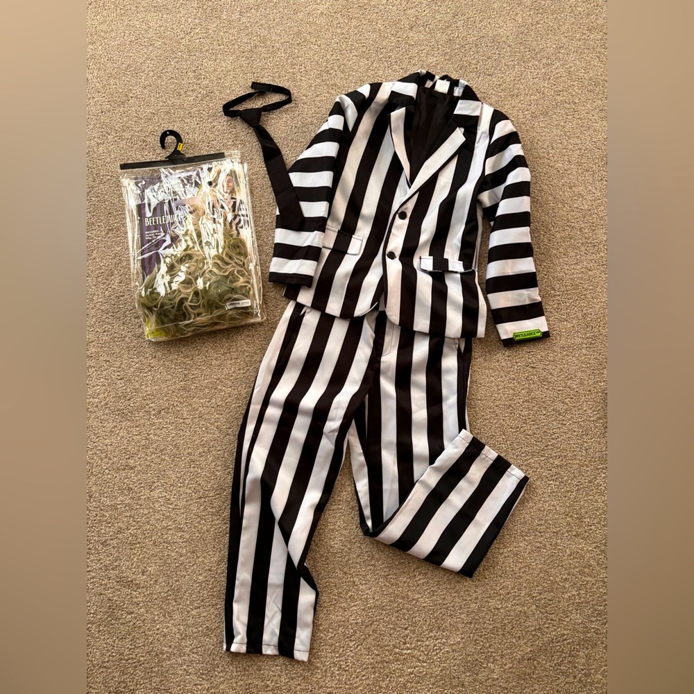 Kids Beetle Juice costume -size 7/8